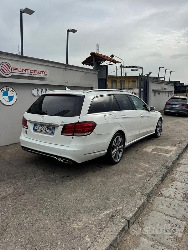 Usata Mercedes E250 Premium 204 CV (150 kW) 2015 Bianco Station wagon