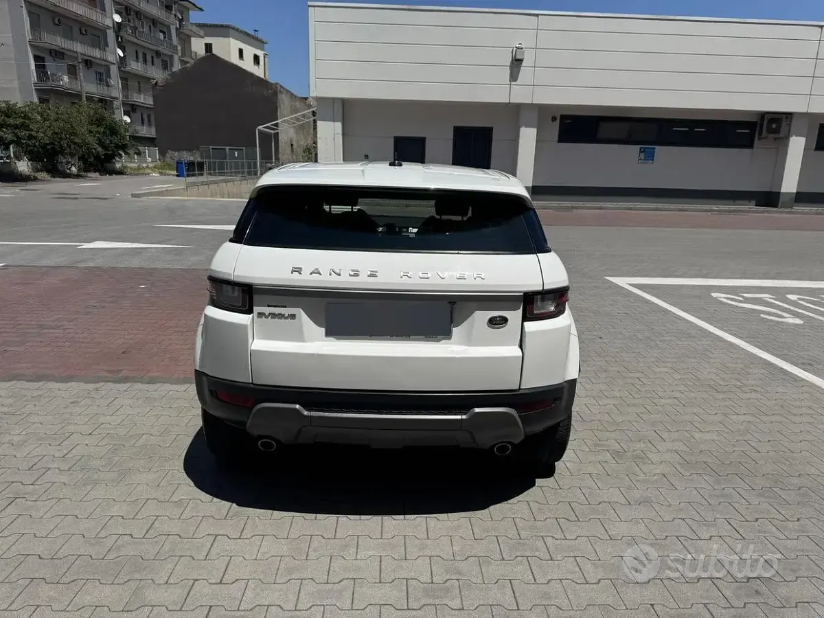 Usata Land Rover Range Rover evoque SE 150 CV (110 kW) 2015 Bianco SUV