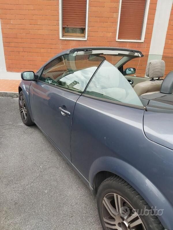 Usata Renault Mégane Cabriolet 106 CV (77 kW) 2007 Grigio Cabrio