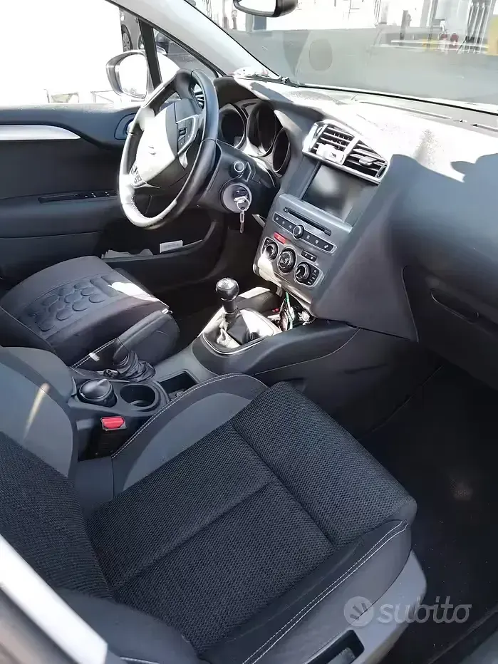 Usata Citroën C4 99 CV (72 kW) 2016 Bianco Berlina
