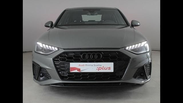 Nuova Audi A4 S-Line 163 CV (119 kW) 2025 Grigio Berlina