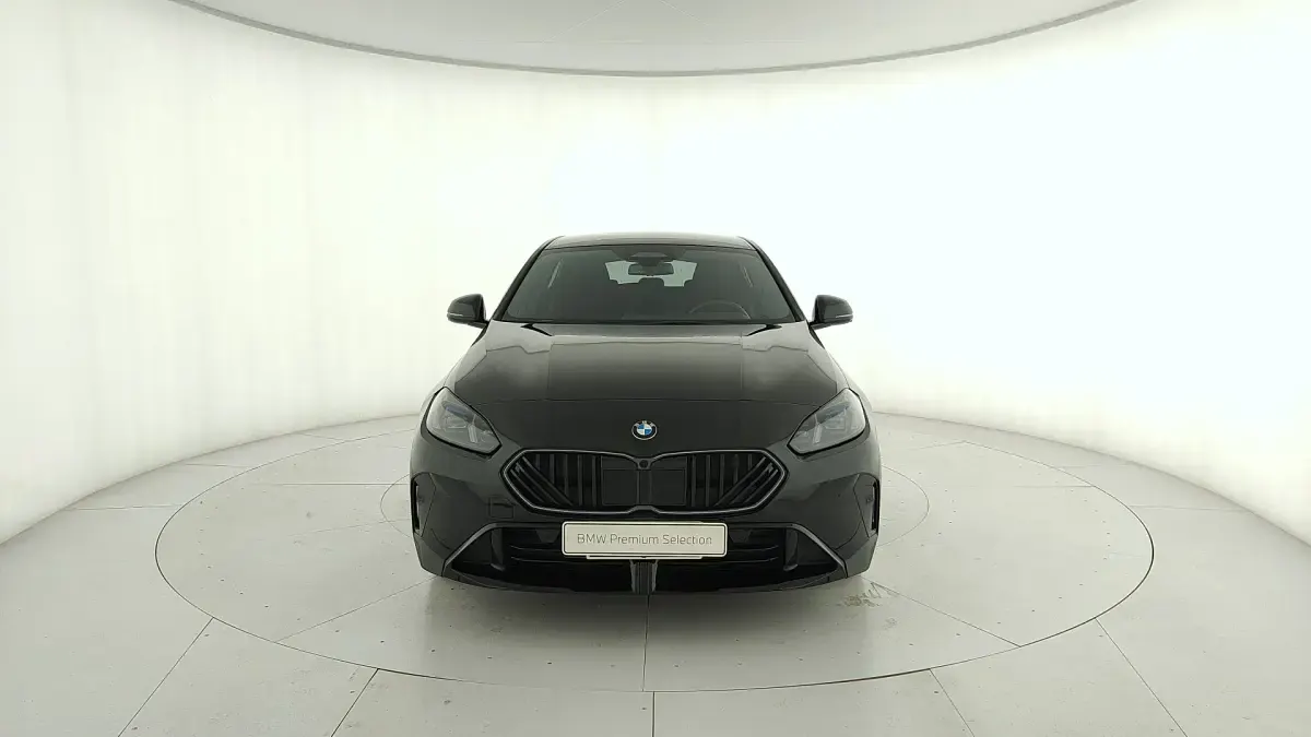 Usado BMW 118 M Sport 150 CV (110 kW) 2025 Negro Utilitario