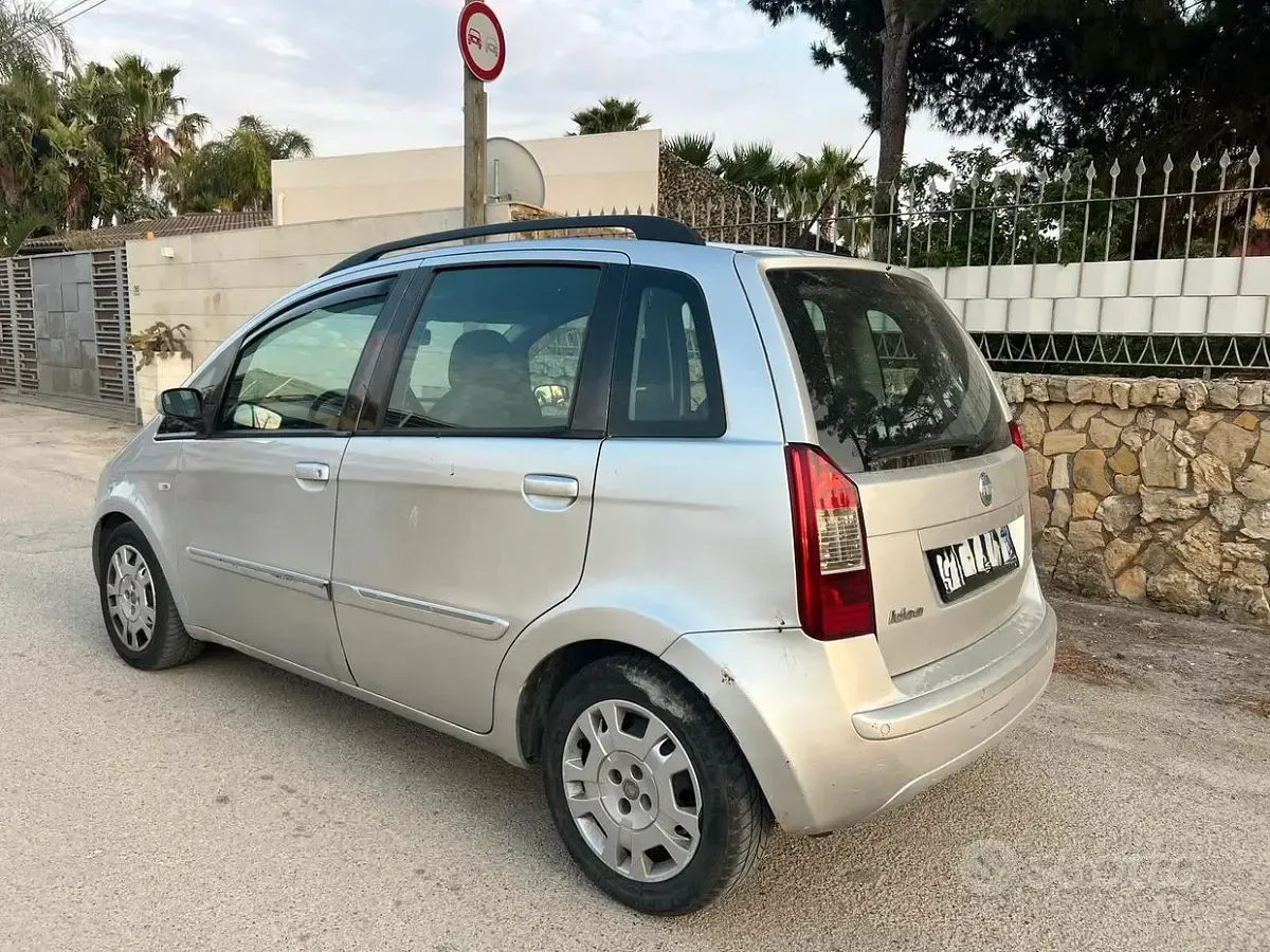 Usata Fiat Idea Dynamic 69 CV (50 kW) 2008 Grigio Monovolume
