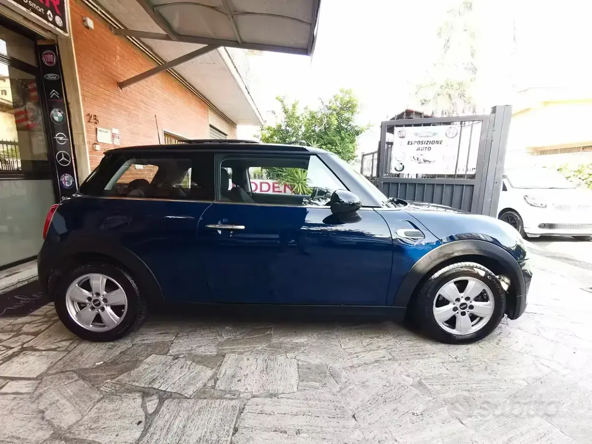 Usata Mini One D 116 CV (85 kW) 2019 Bluazzurro Utilitaria