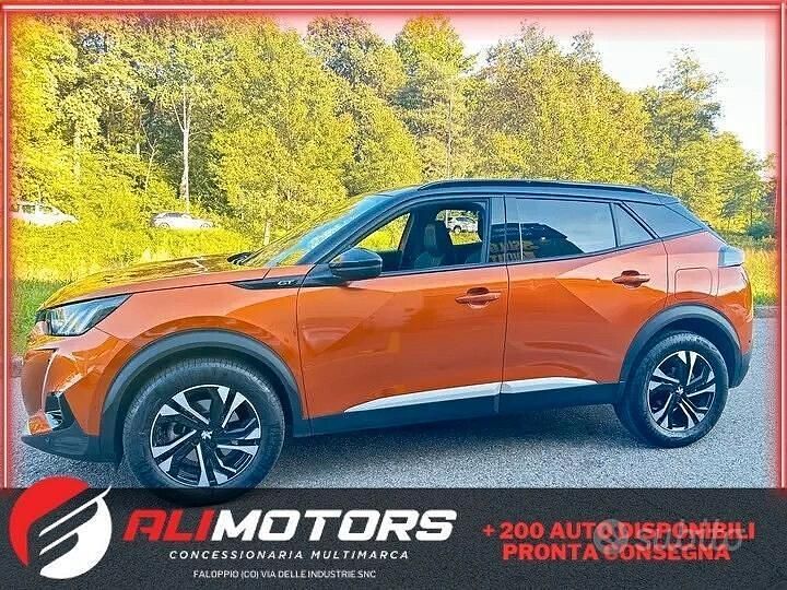 Usata Peugeot 2008 GT 131 CV (96 kW) 2021 Arancione SUV