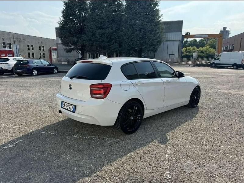 Occasion BMW 118 Sport Line 170 ch (125 kW) 2011 Citadine