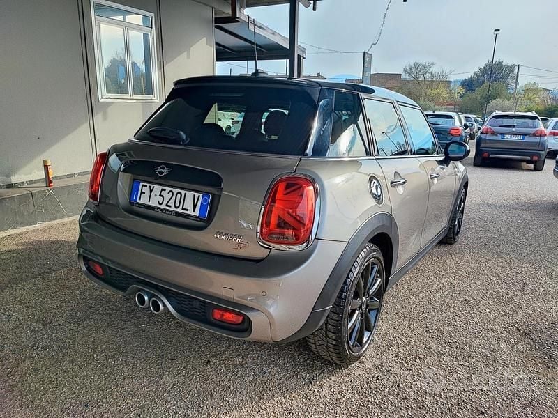Usata Mini Cooper SD Hype 169 CV (124 kW) 2019 Grigio Utilitaria