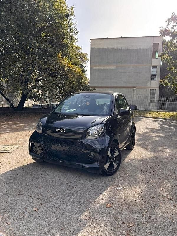 Nero Usata 2021 Smart ForTwo Coupé Utilitaria | 14.000 € - Immagine 1/4