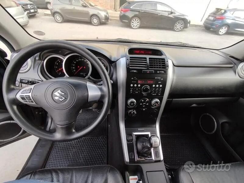Usata Suzuki Grand Vitara 129 CV (94 kW) 2007 Nero SUV