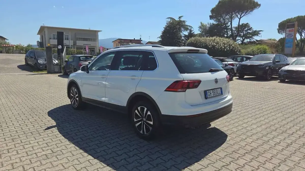 Usata VW Tiguan 150 CV (110 kW) 2020 Bianco SUV