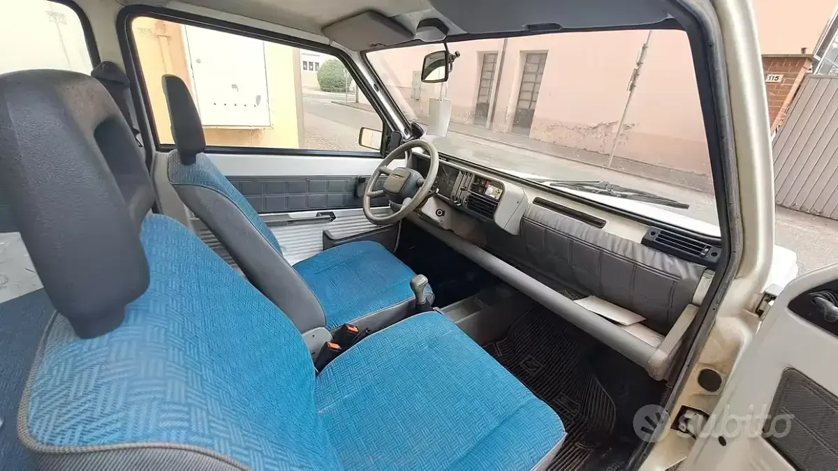 Usata Fiat Panda Young 39 CV (28 kW) 2000 Bianco Berlina