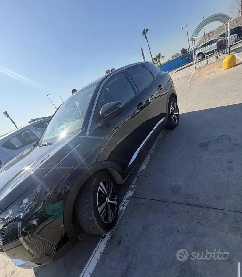 Usata Peugeot 3008 131 CV (96 kW) 2022 Nero SUV