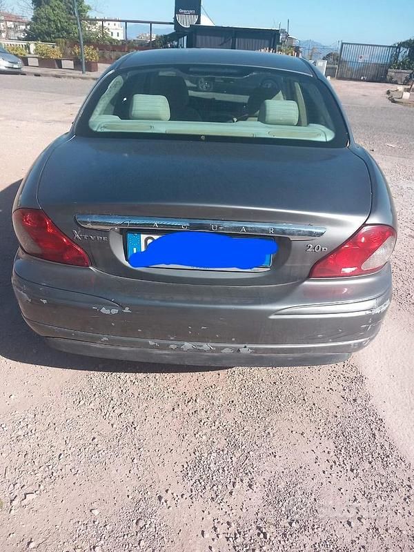 Usata Jaguar X-type 131 CV (96 kW) 2004 Grigio Berlina
