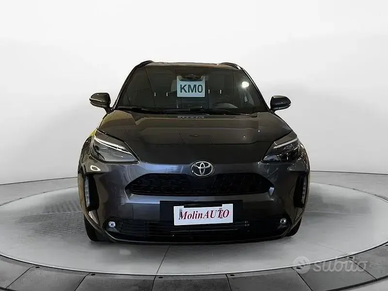 Nuova Toyota Yaris Cross Trend 130 CV (95 kW) 2026 Grigio SUV