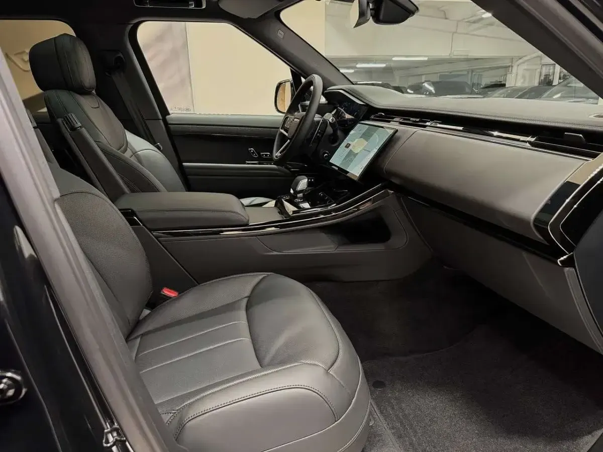 Usata Land Rover Range Rover Sport SE Dynamic 400 CV (294 kW) 2026 Nero SUV