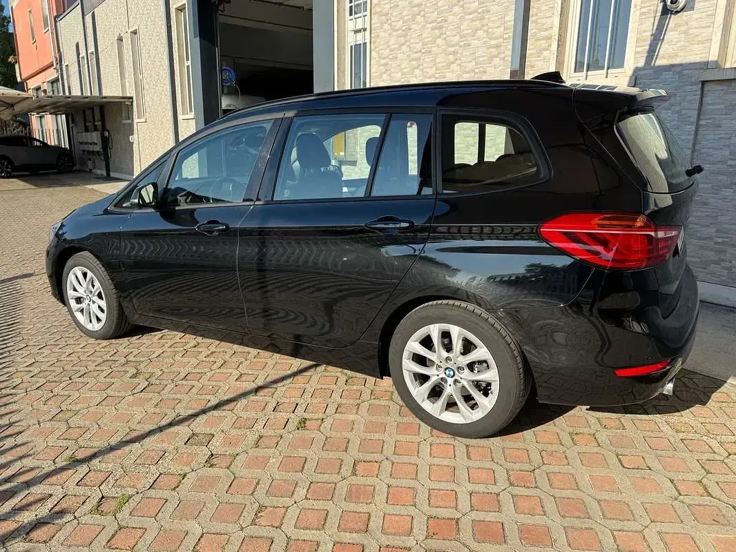 Usata BMW 218 Gran Tourer 150 CV (110 kW) 2018 Nero Monovolume