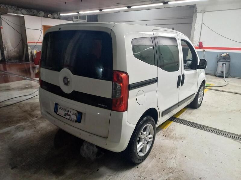 Usata Fiat Qubo Trekking 74 CV (54 kW) 2011 Bianco Monovolume