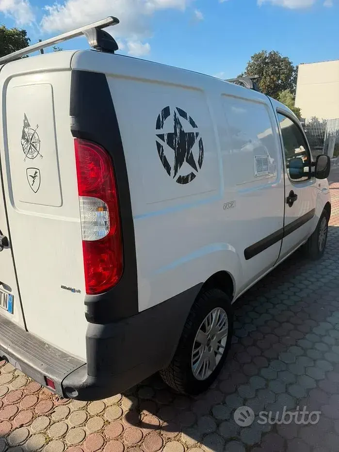 Usata Fiat Doblò 105 CV (77 kW) 2009 Monovolume