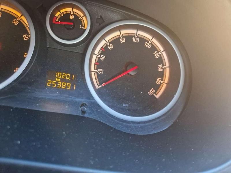 Occasion Opel Corsa Cosmo 80 ch (58 kW) 2007 Berline