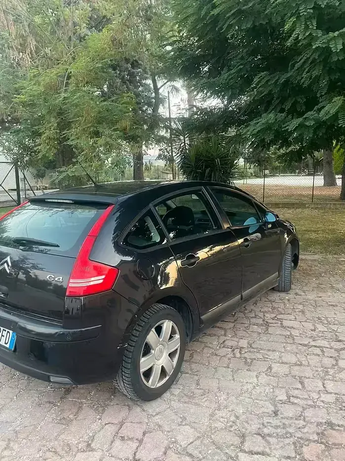 Usata Citroën C4 90 CV (66 kW) 2005 Nero Berlina