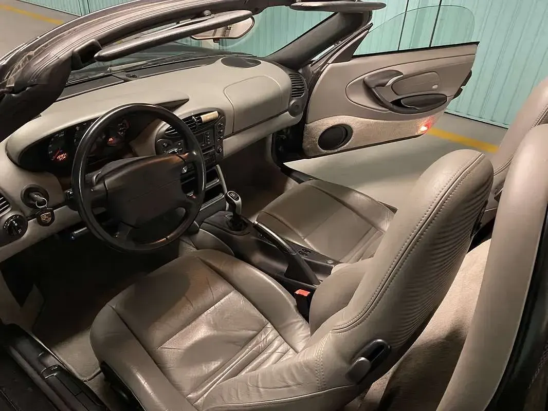 Usata Porsche Boxster 220 CV (161 kW) 2000 Cabrio