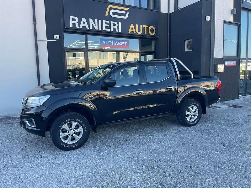 Usata Nissan Navara Acenta 163 CV (119 kW) 2017 Nero Pick-up