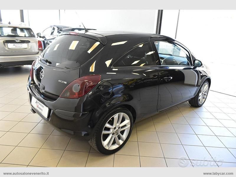 Usata Opel Corsa Sport 75 CV (55 kW) 2009 Nero Utilitaria