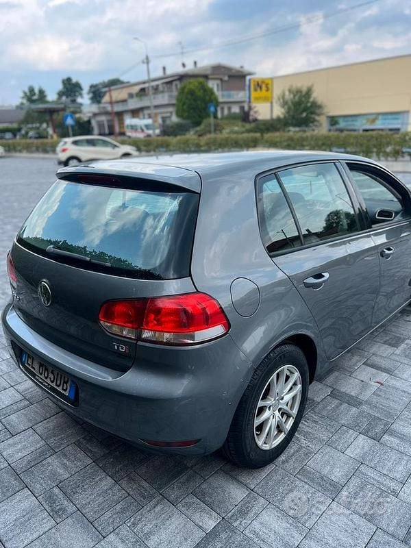 Usata VW Golf VII 105 CV (77 kW) 2012 Grigio Berlina
