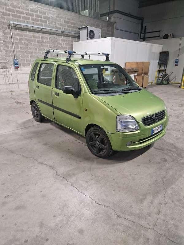 Usata Opel Agila Comfort 75 CV (55 kW) 2001 Utilitaria