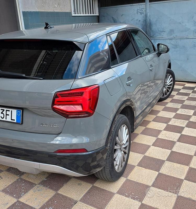 Usata Audi Q2 116 CV (85 kW) 2018 Grigio SUV