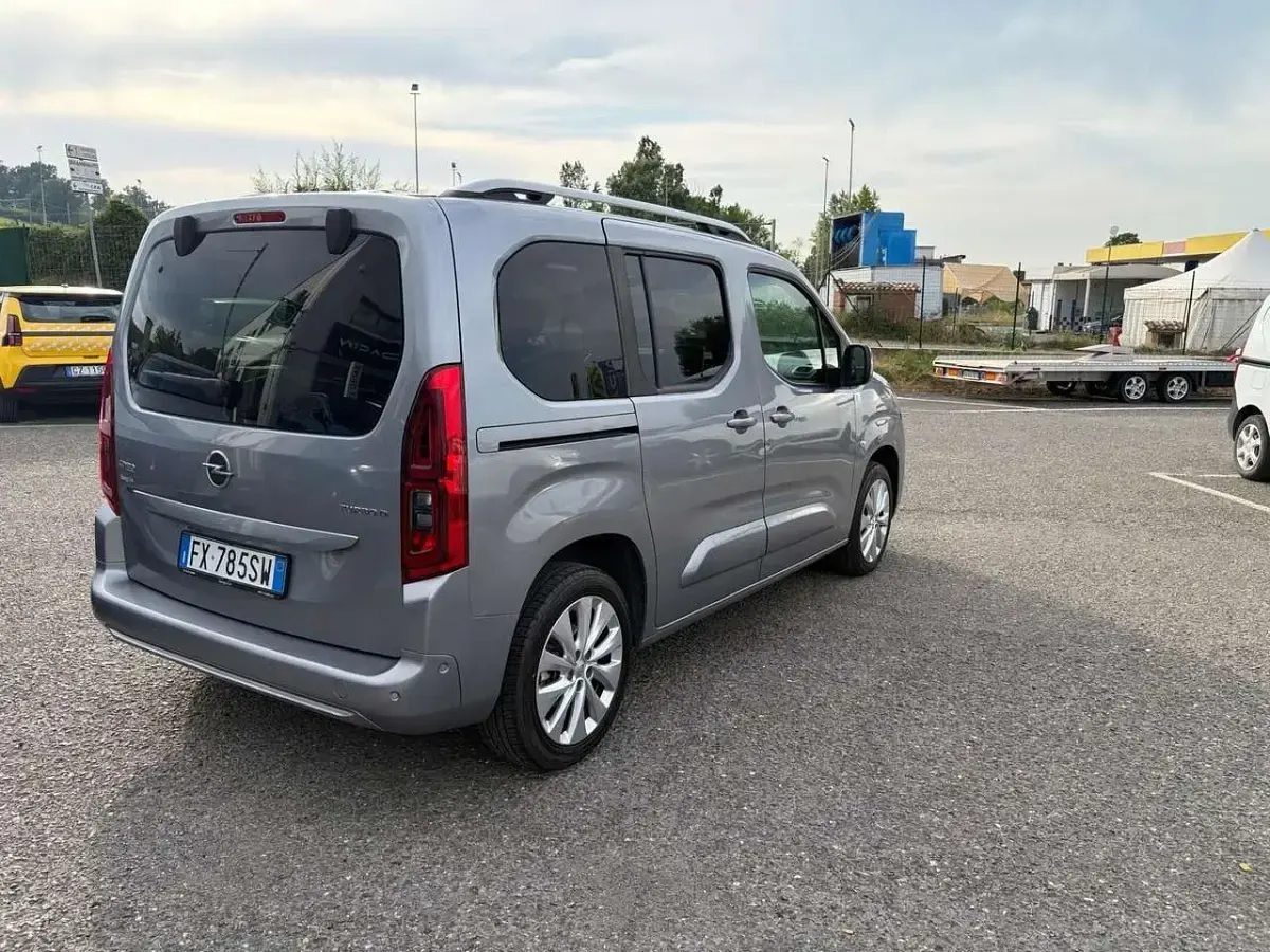 Usata Opel Combo Life Innovation 131 CV (96 kW) 2019 Other Monovolume