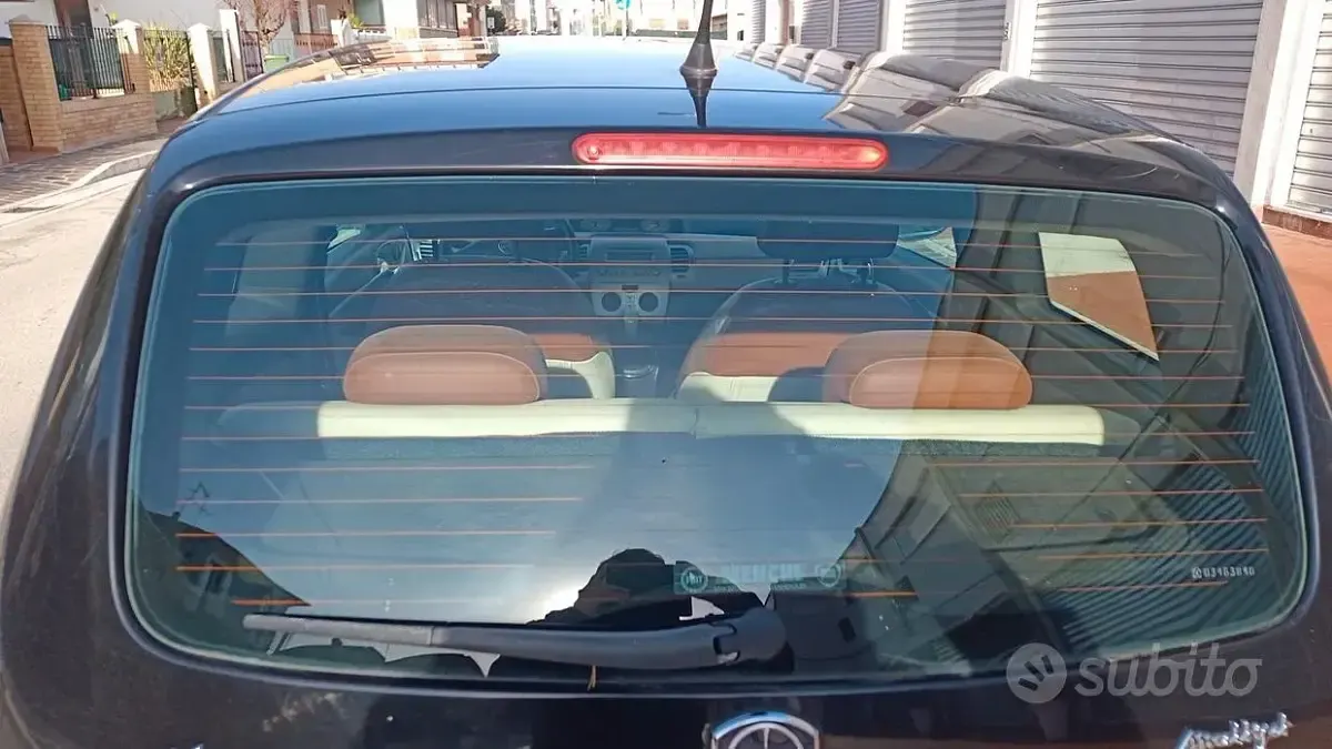 Usata Lancia Ypsilon 75 CV (55 kW) 2007 Nero Utilitaria