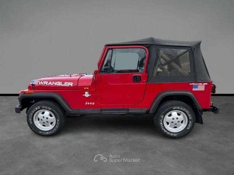 Usata Jeep Wrangler Laredo 103 CV (75 kW) 1991 Rosso(met.) SUV