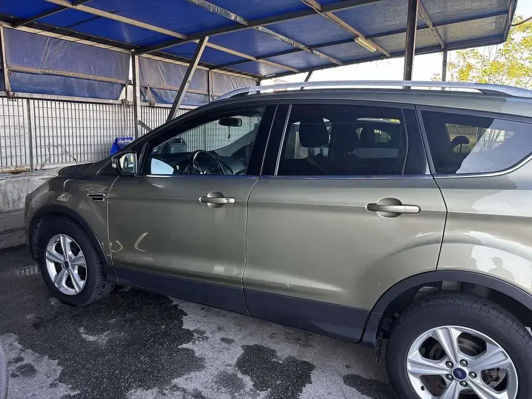 Usata Ford Kuga Titanium 140 CV (102 kW) 2014 SUV