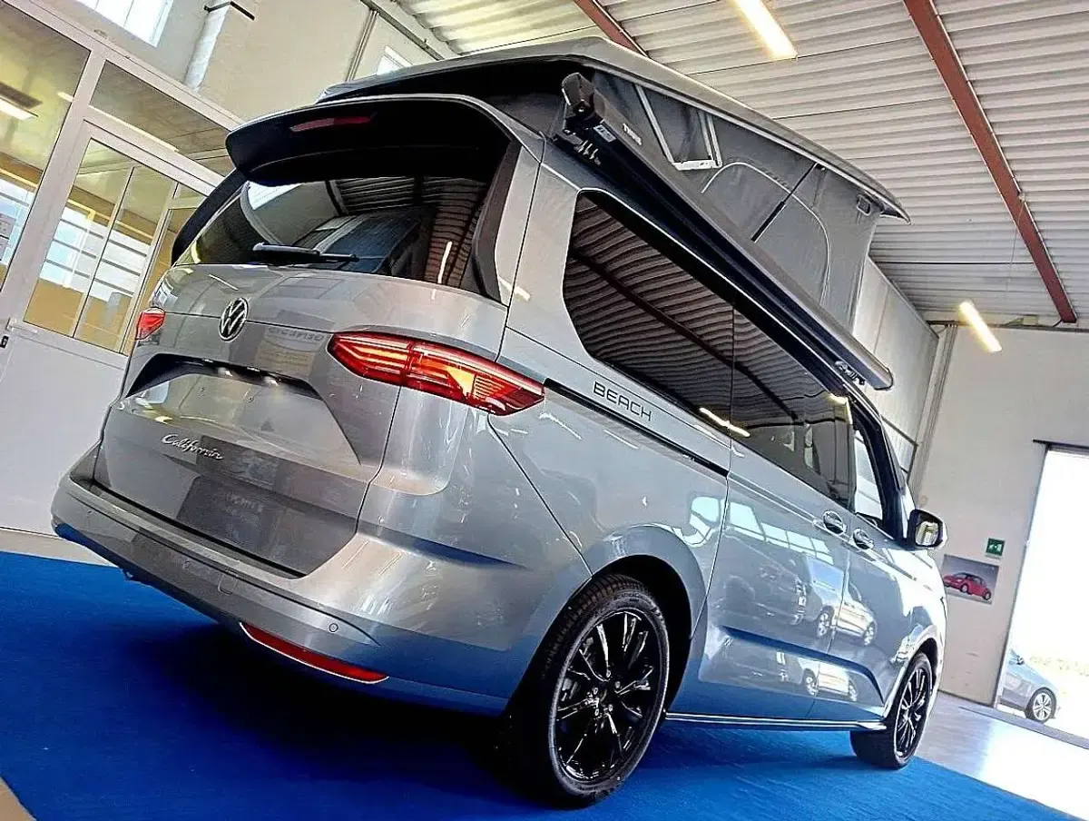 Nuova VW California California 150 CV (110 kW) 2026 Grigio mono met Furgone