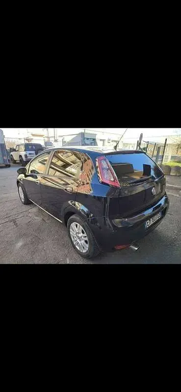 Usata Fiat Grande Punto 77 CV (56 kW) 2011 Utilitaria