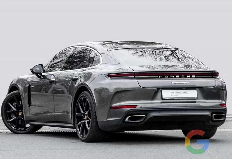 Usata Porsche Panamera 470 CV (345 kW) 2024 Verde Utilitaria