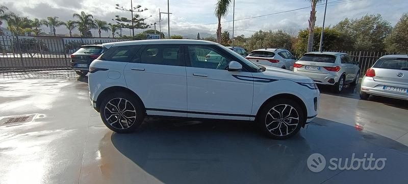Usata Land Rover Range Rover evoque R-Dynamic 150 CV (110 kW) 2021 Bianco SUV