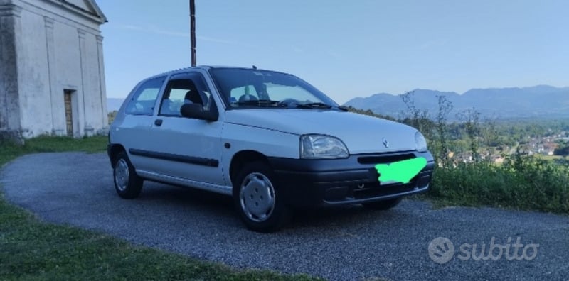 Usato 1997 Renault Clio Benzin (1.700 €)