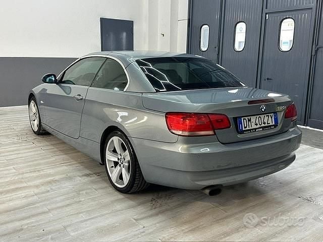 Usata BMW 320 Cabriolet 170 CV (125 kW) 2008 Blu Cabrio
