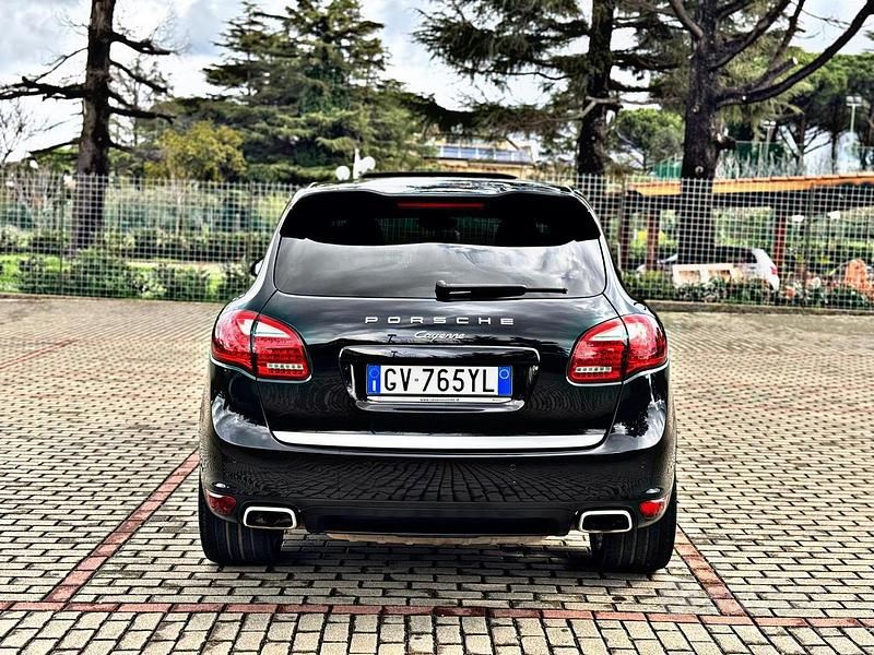 Usata Porsche Cayenne Turbo 2013 Nero SUV