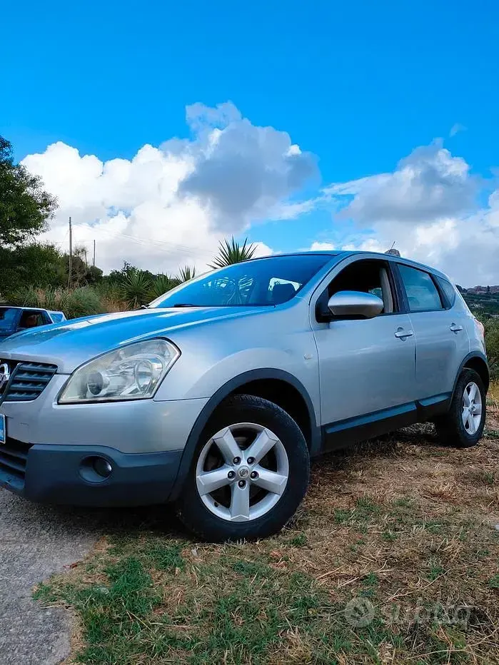 Usata Nissan Qashqai 106 CV (77 kW) 2007 Grigio SUV