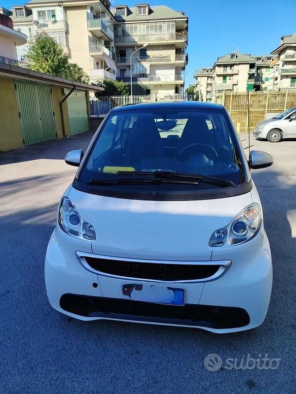 Usata Smart ForTwo Coupé 61 CV (44 kW) 2013 Bianco Coupé