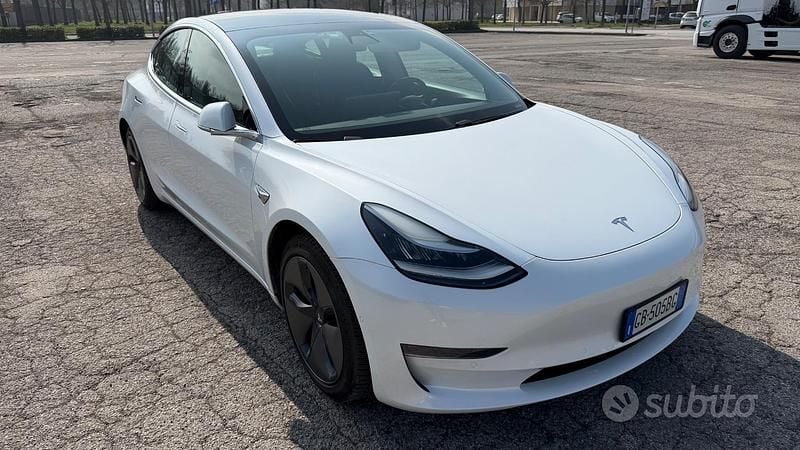Usata Tesla Model 3 Long Range AWD 366 kW (498 CV) 2020 Bianco Berlina