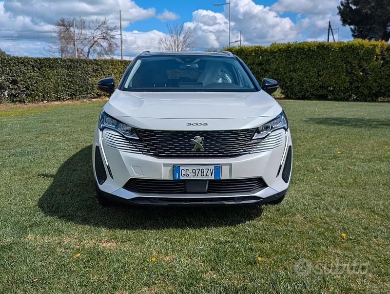 Usata Peugeot 3008 Allure 131 CV (96 kW) 2021 Bianco SUV