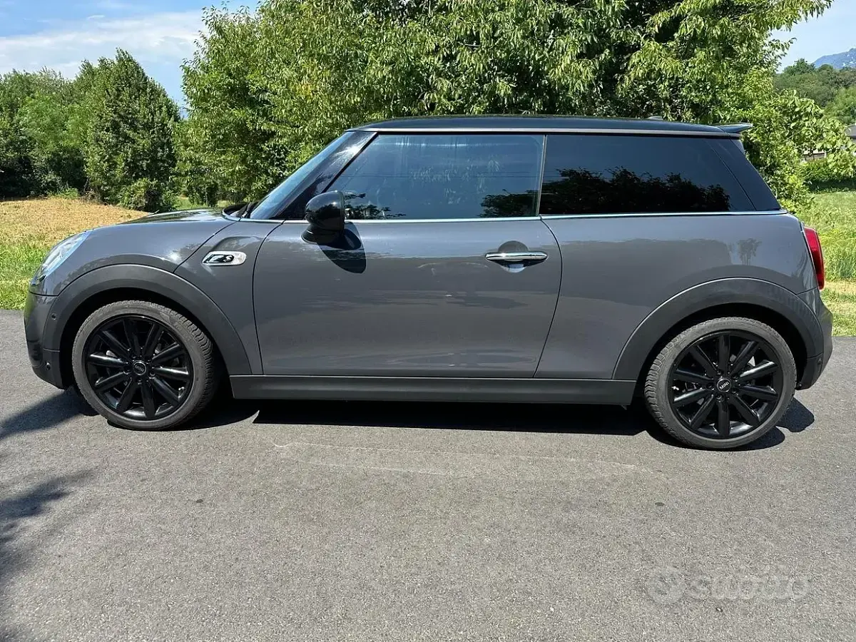 Usata Mini Cooper SD 170 CV (125 kW) 2017 Grigio Utilitaria