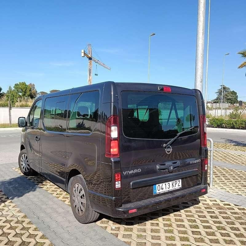 Usata Opel Vivaro S 125 CV (91 kW) 2018 Nero Monovolume
