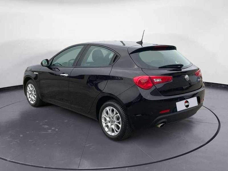Usata Alfa Romeo Giulietta Tech Edition 120 CV (88 kW) 2019 Nero Utilitaria