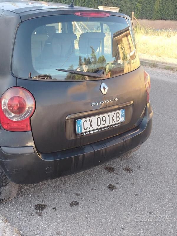 Nero Usata 2005 Renault Modus Monovolume | 900.000 € - Immagine 1/4