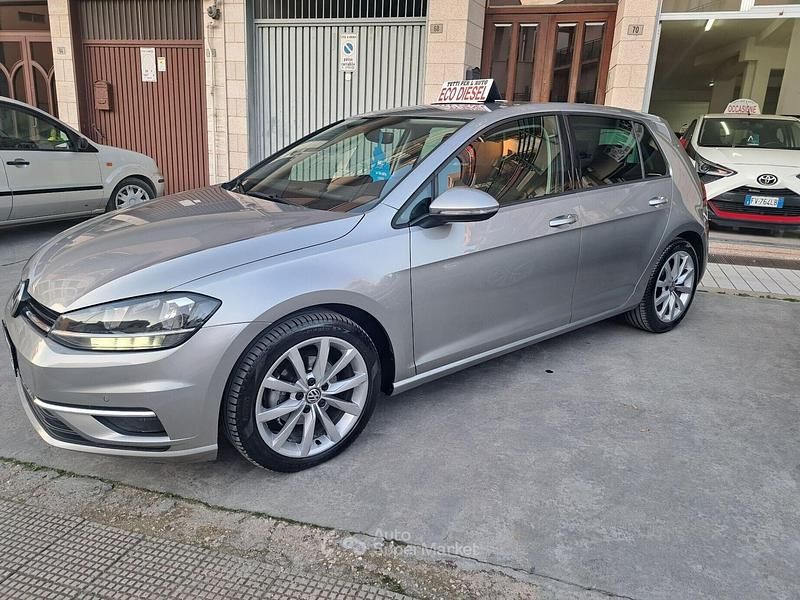 Usata VW Golf VII Executive 116 CV (85 kW) 2017 Gray Berlina
